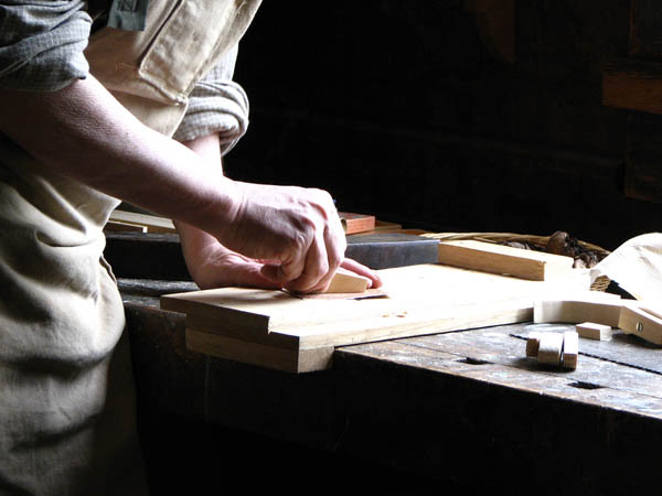 Nuestra <strong>carpintería de madera en  Salou</strong> es una empresa de <strong>herencia familiar</strong>, por lo que  contamos con gran <strong>experiencia </strong>en la profesión.